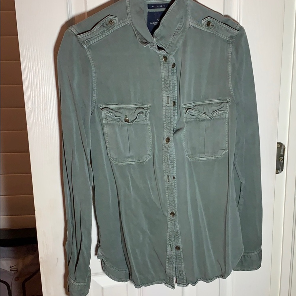 Army green American Eagle soft button down